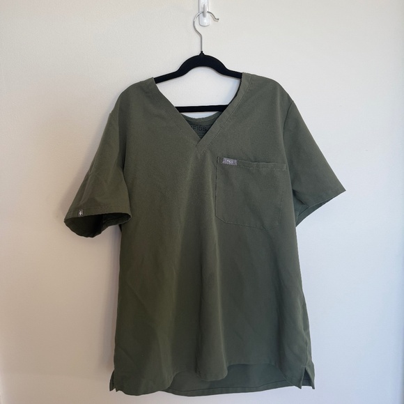 Figs Catrina One-Pocket  Scrub Top - Picture 1 of 2